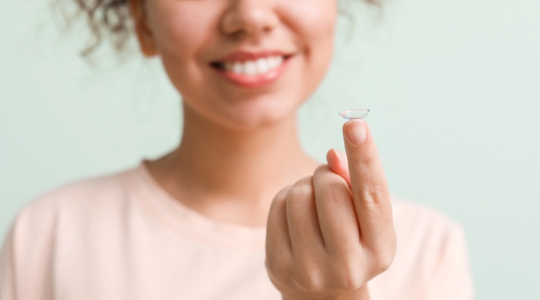 How to Care for your Contact Lenses During the Coronavirus Outbreak