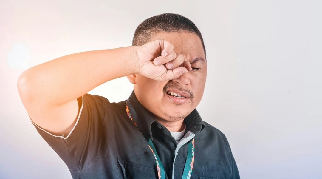 8 Sneaky Dry Eye Symptoms You Could Be Missing