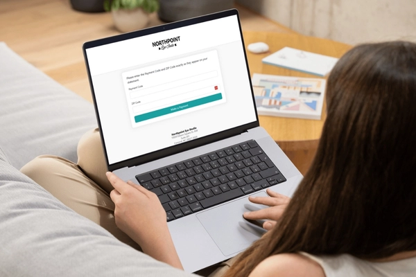 Patient accessing portal online