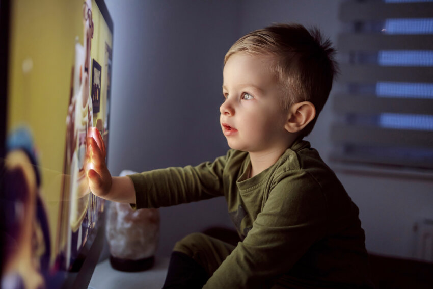 Kid sitting too close to tv
